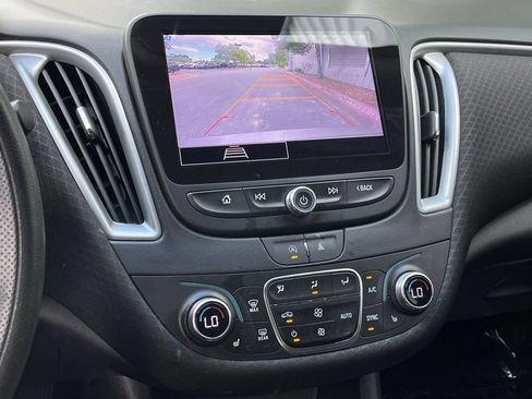 Used 2023 Chevrolet Malibu LT FWD image 17
