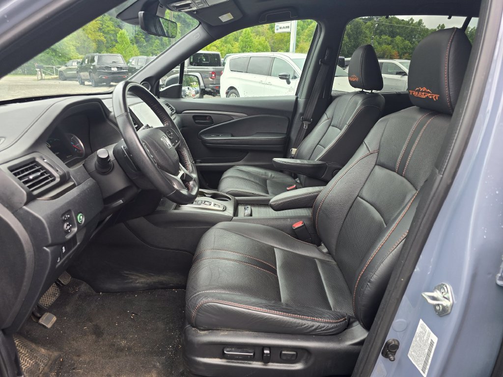 Used 2022 Honda Pilot TrailSport image 4