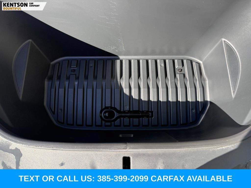 Used 2022 Tesla Model Y Long Range AWD/4WD image 34