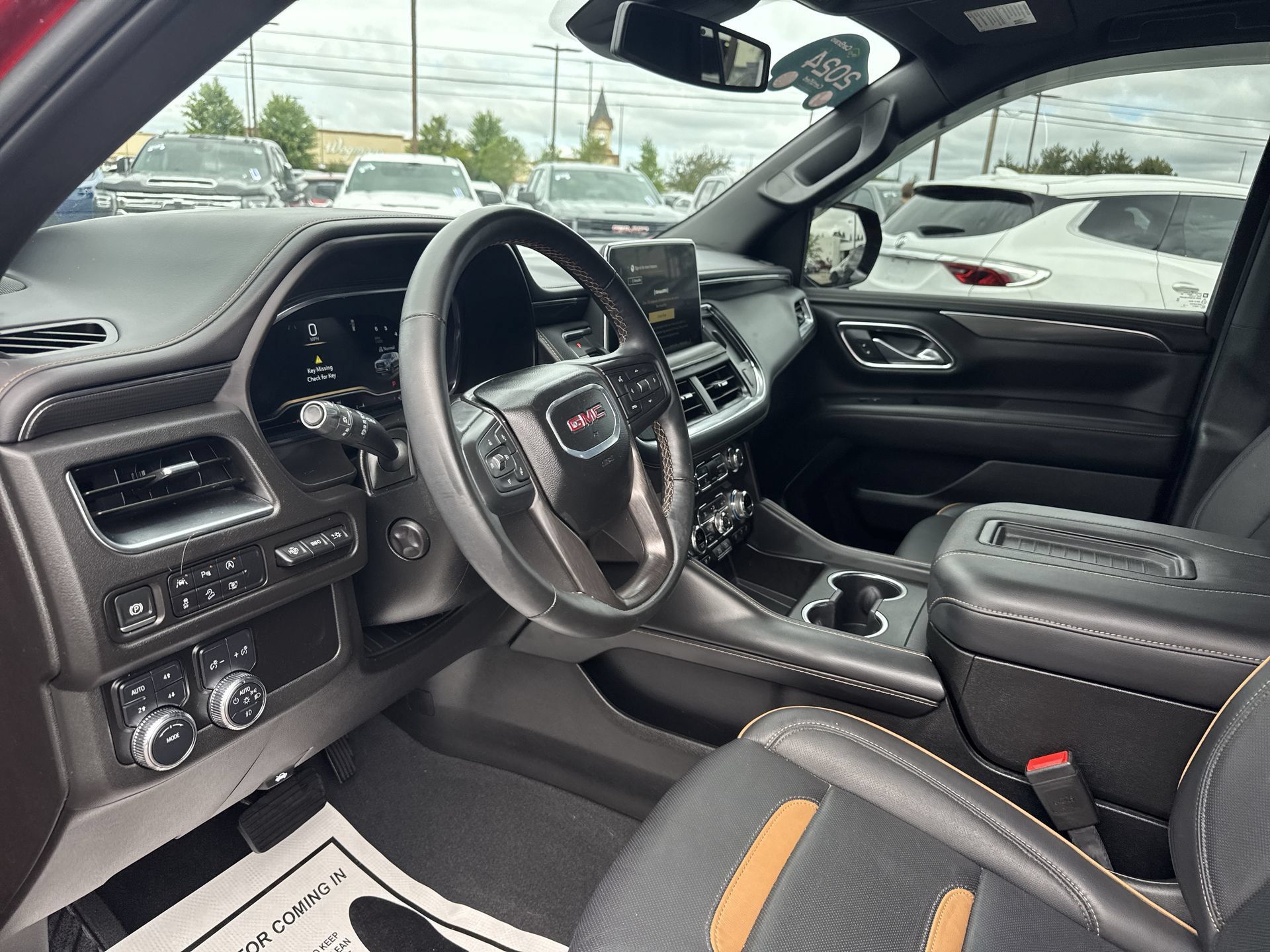 Certified 2024 GMC Yukon AT4 w/ AT4 Premium Package AWD/4WD image 10