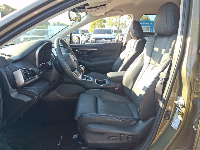 Used 2023 Subaru Outback Limited AWD/4WD image 2