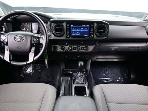 Used 2022 Toyota Tacoma SR AWD/4WD image 16