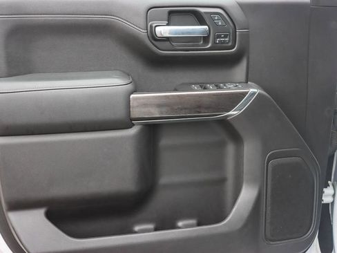 Used 2021 Chevrolet Silverado 1500 LTZ w/ Z71 Off-Road Package image 45