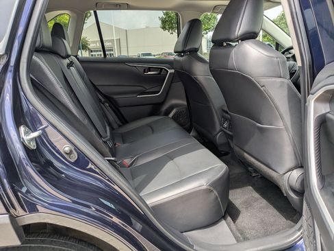 Used 2024 Toyota RAV4 XLE Premium image 31