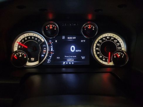 Used 2019 RAM 1500 Express w/ Express Value Package AWD/4WD image 23
