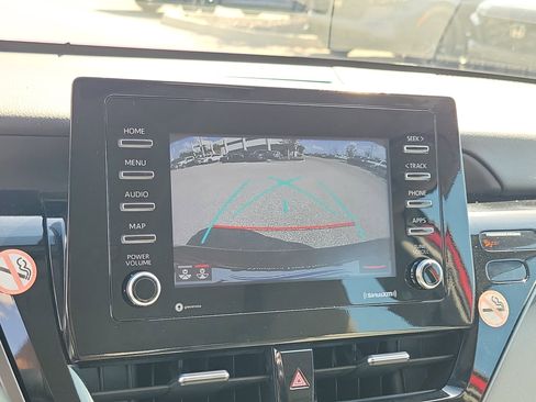 Used 2024 Toyota Camry SE image 26