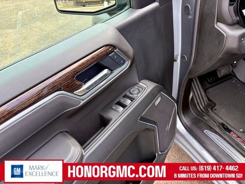 Used 2025 GMC Sierra 1500 Elevation w/ Preferred Package image 17