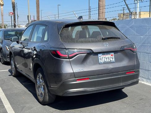 Used 2025 Honda HR-V LX image 3