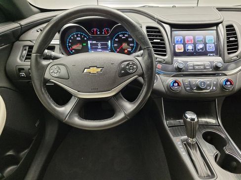 Used 2019 Chevrolet Impala Premier FWD image 22