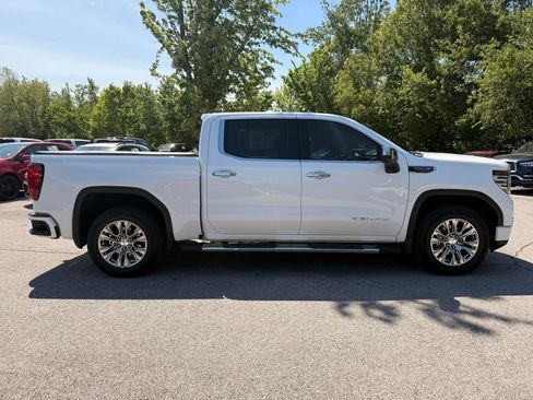 Used 2022 GMC Sierra 1500 Denali AWD/4WD image 8