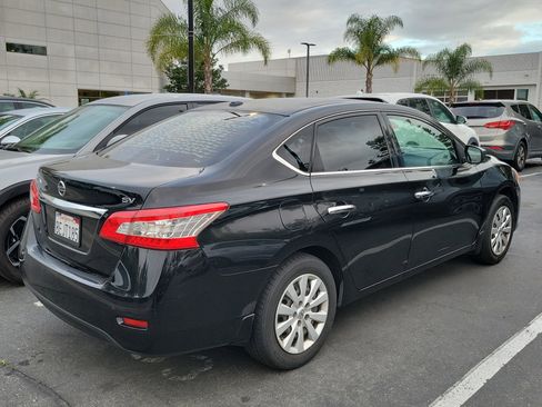 Used 2015 Nissan Sentra SV image 5