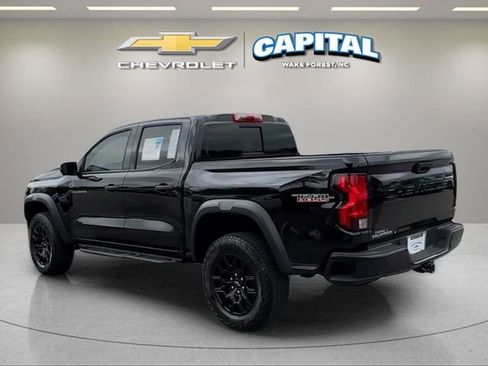 Used 2024 Chevrolet Colorado Trail Boss w/ Technology Package AWD/4WD image 3