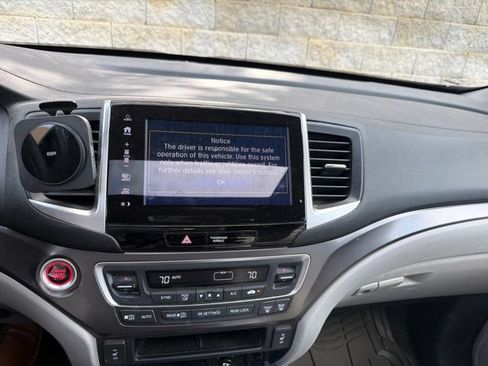 Used 2017 Honda Pilot EX-L image 8