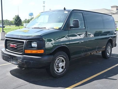 Used 2009 GMC Savana 3500 RWD image 10