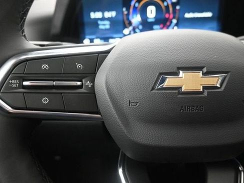 New 2026 Chevrolet Equinox LT w/ Convenience Package II AWD/4WD image 25