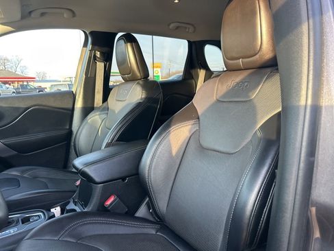 Used 2022 Jeep Cherokee Latitude Lux image 9