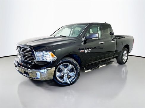 Used 2017 RAM 1500 Big Horn image 3