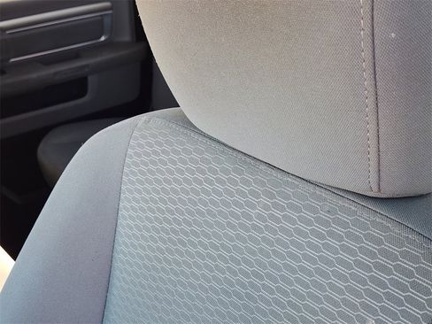 Used 2019 RAM 1500 Classic SLT image 17