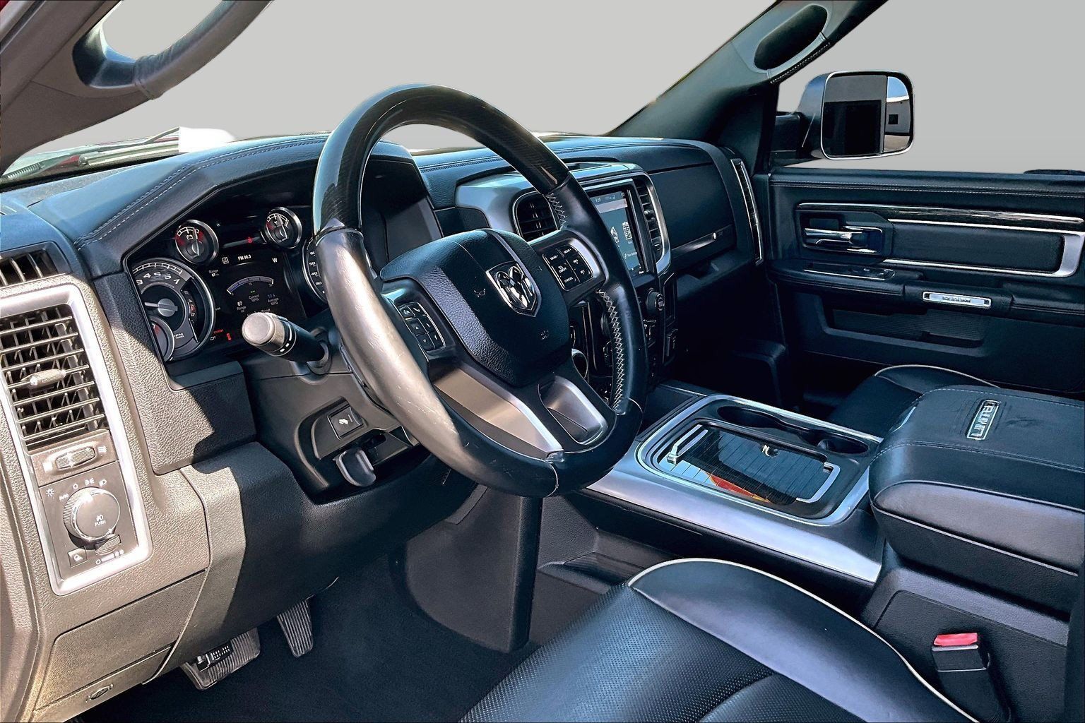 Used 2018 RAM 1500 Limited RWD image 12