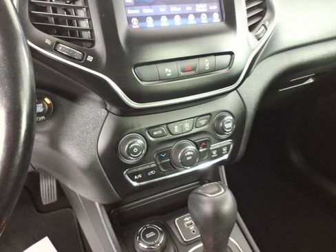 Used 2021 Jeep Cherokee Latitude Lux AWD/4WD image 22