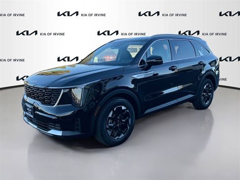 New 2026 Kia Sorento S image 3
