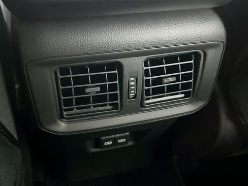 Used 2025 Toyota RAV4 XLE w/ Convenience Package FWD image 28