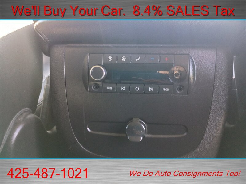 Used 2012 Chevrolet Suburban LT AWD/4WD image 26