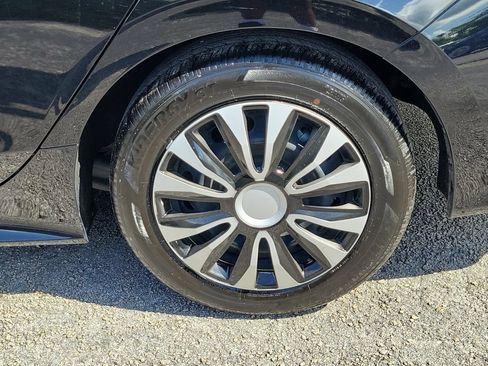 Used 2025 Honda Civic LX image 12