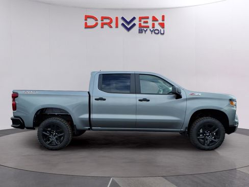 New 2026 Chevrolet Silverado 1500 Custom Trail Boss w/ LPO, Dark Essentials Package image 6