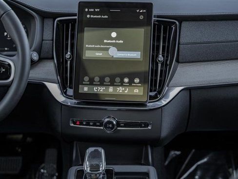 New 2026 Volvo XC90 B6 Plus w/ Protection Package Premier image 20