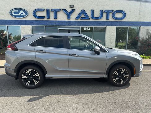 Used 2025 Mitsubishi Eclipse Cross AWD image 3