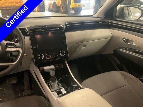 Used 2023 Hyundai Tucson SE image 15