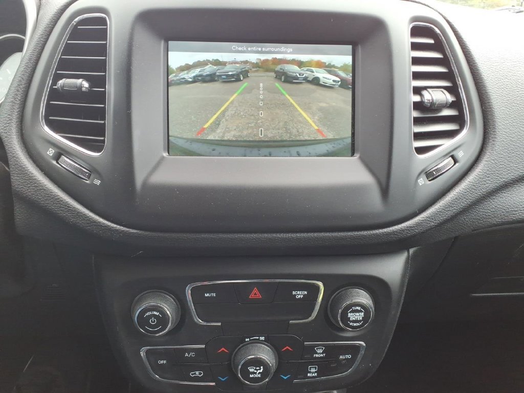 Used 2019 Jeep Compass Latitude w/ Popular Equipment Group AWD/4WD image 21
