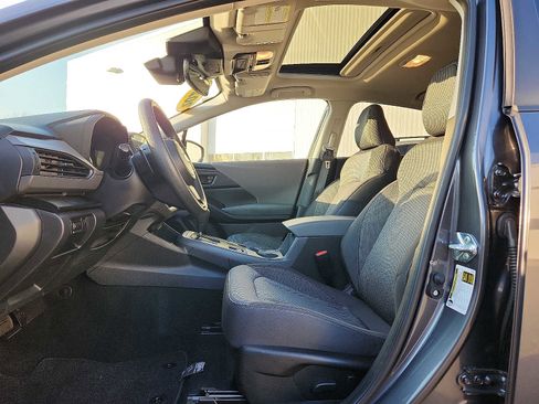 Used 2024 Subaru Crosstrek 2.0i Premium image 12