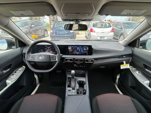 New 2026 Nissan Sentra SR FWD image 12