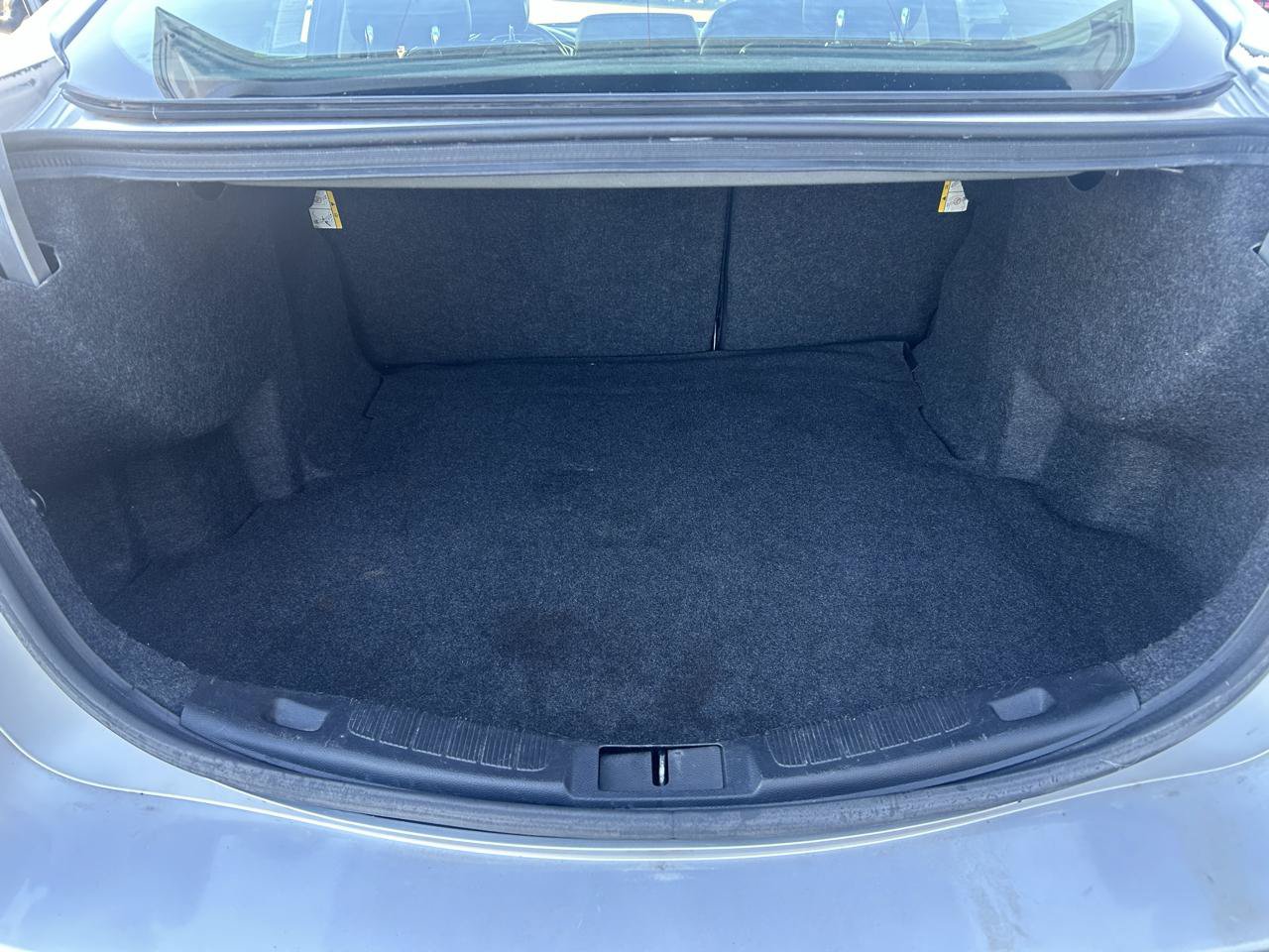 Used 2019 Ford Fusion SEL FWD image 17