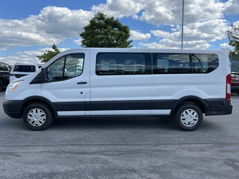 Used 2019 Ford Transit 350 XLT RWD image 11