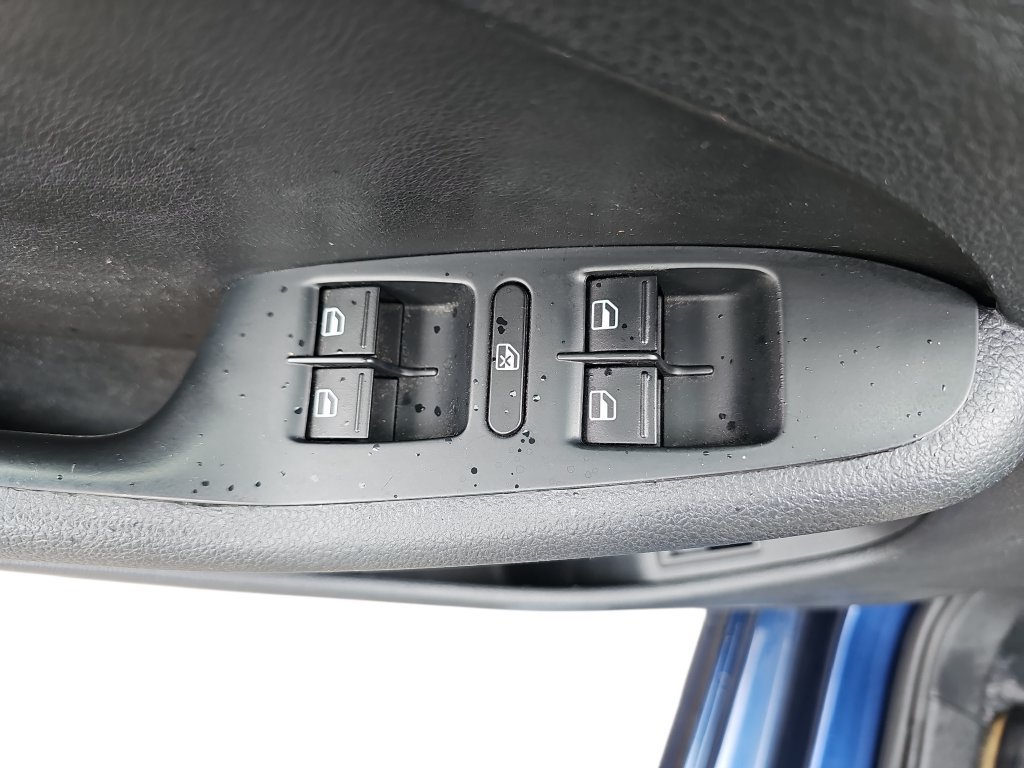 Used 2011 Volkswagen Jetta SE FWD image 24