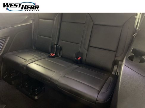 Used 2022 Chevrolet Tahoe LT AWD/4WD image 16