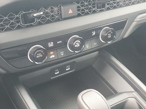 Certified 2025 Honda Accord LX image 28