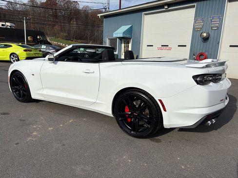 Used 2023 Chevrolet Camaro SS image 3