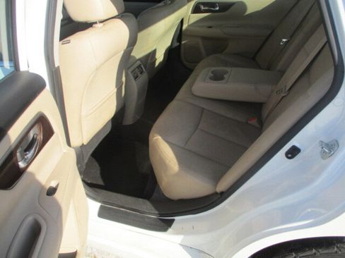 Used 2015 Nissan Altima 2.5 SL w/ Technology Package image 8