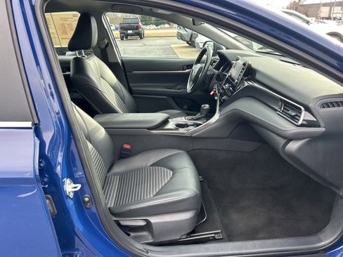 Used 2024 Toyota Camry SE image 18
