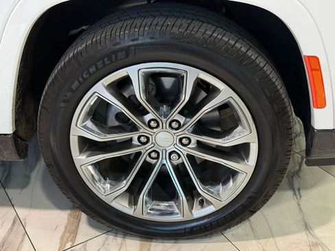 Used 2022 Jeep Grand Wagoneer Series II w/ Premium Group II image 36