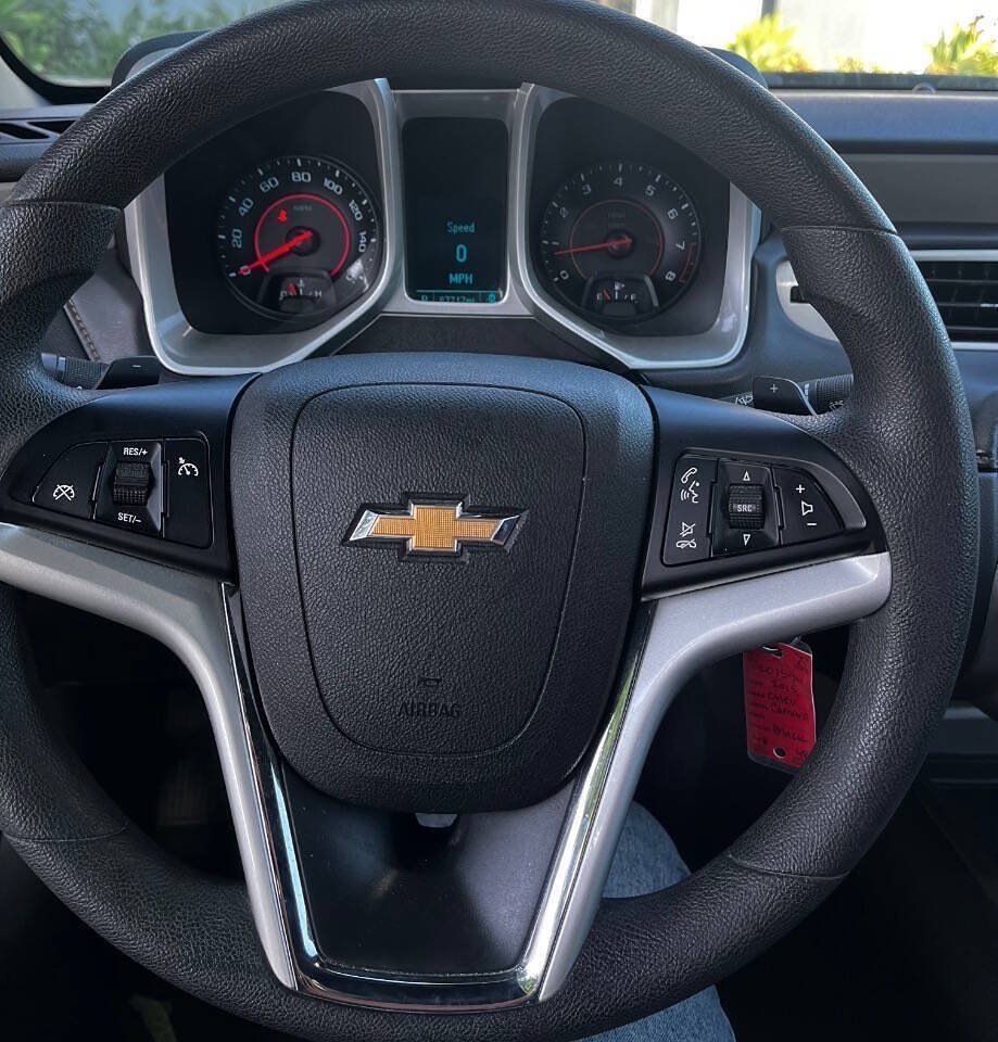 Used 2015 Chevrolet Camaro LS RWD image 23