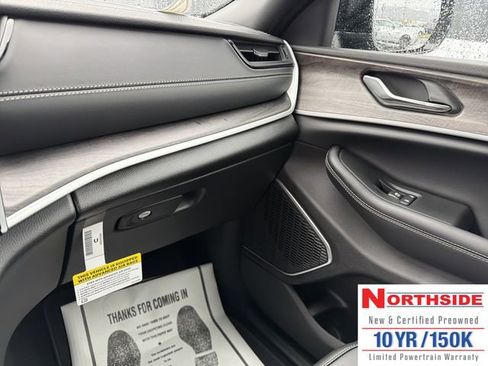 New 2026 Jeep Grand Cherokee Limited w/ Limited Altitude Package image 24