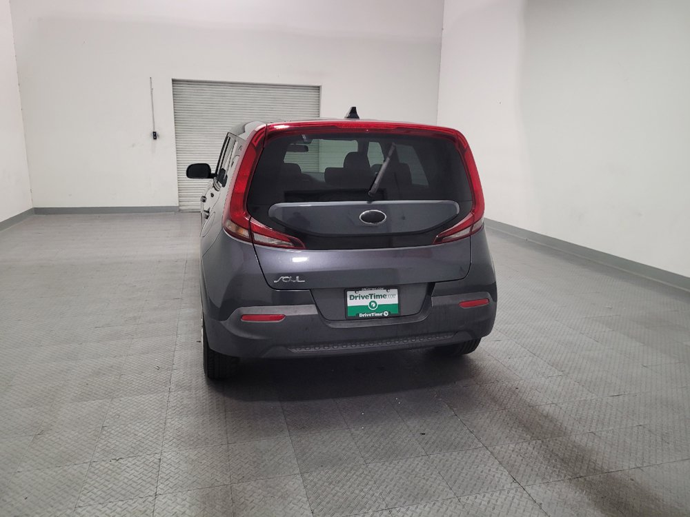 Used 2020 Kia Soul LX FWD image 6