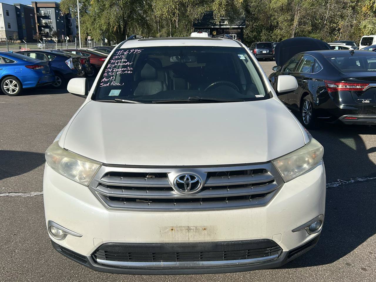Used 2013 Toyota Highlander SE AWD/4WD image 2