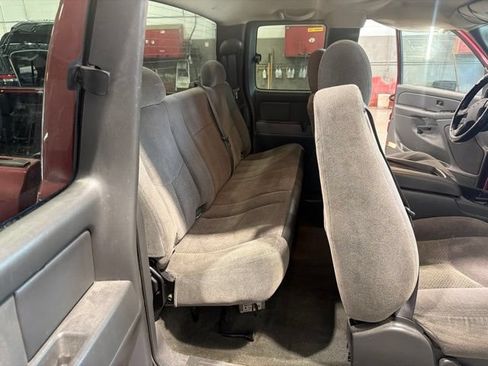 Used 2006 Chevrolet Silverado 1500 LT w/ Light Duty Power Package AWD/4WD image 11