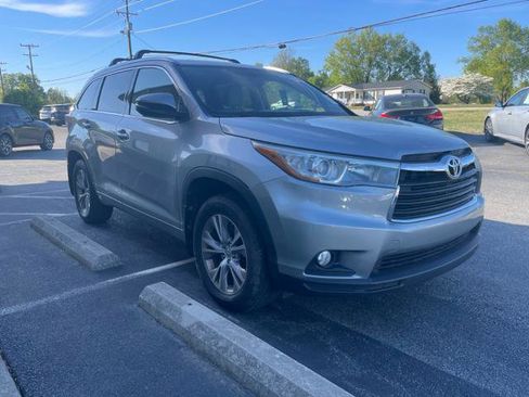 Used 2015 Toyota Highlander XLE image 4